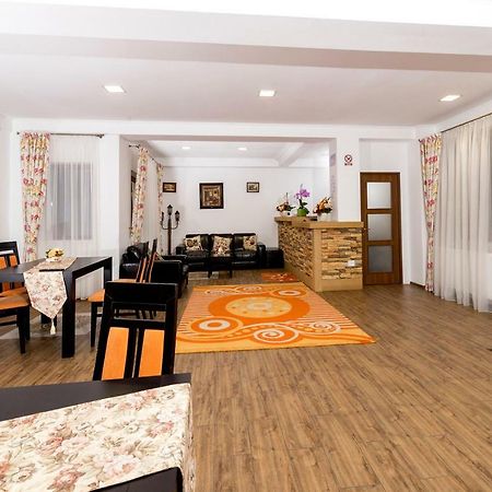 מלון בראשוב Casa Dealul Melcilor מראה חיצוני תמונה